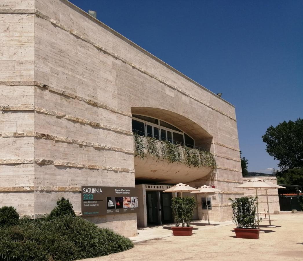 Hotel Km 0 Dal Centro By Tiziana Monaldi Pitigliano Exterior foto
