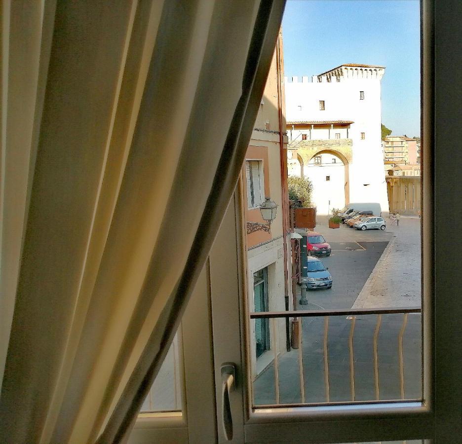 Hotel Km 0 Dal Centro By Tiziana Monaldi Pitigliano Exterior foto