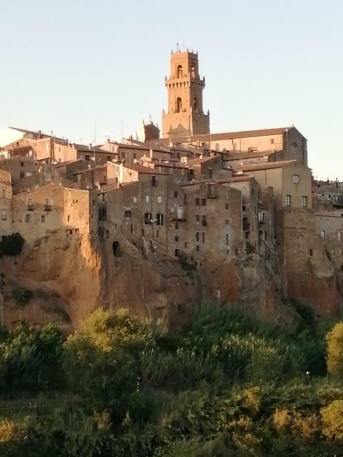 Hotel Km 0 Dal Centro By Tiziana Monaldi Pitigliano Exterior foto